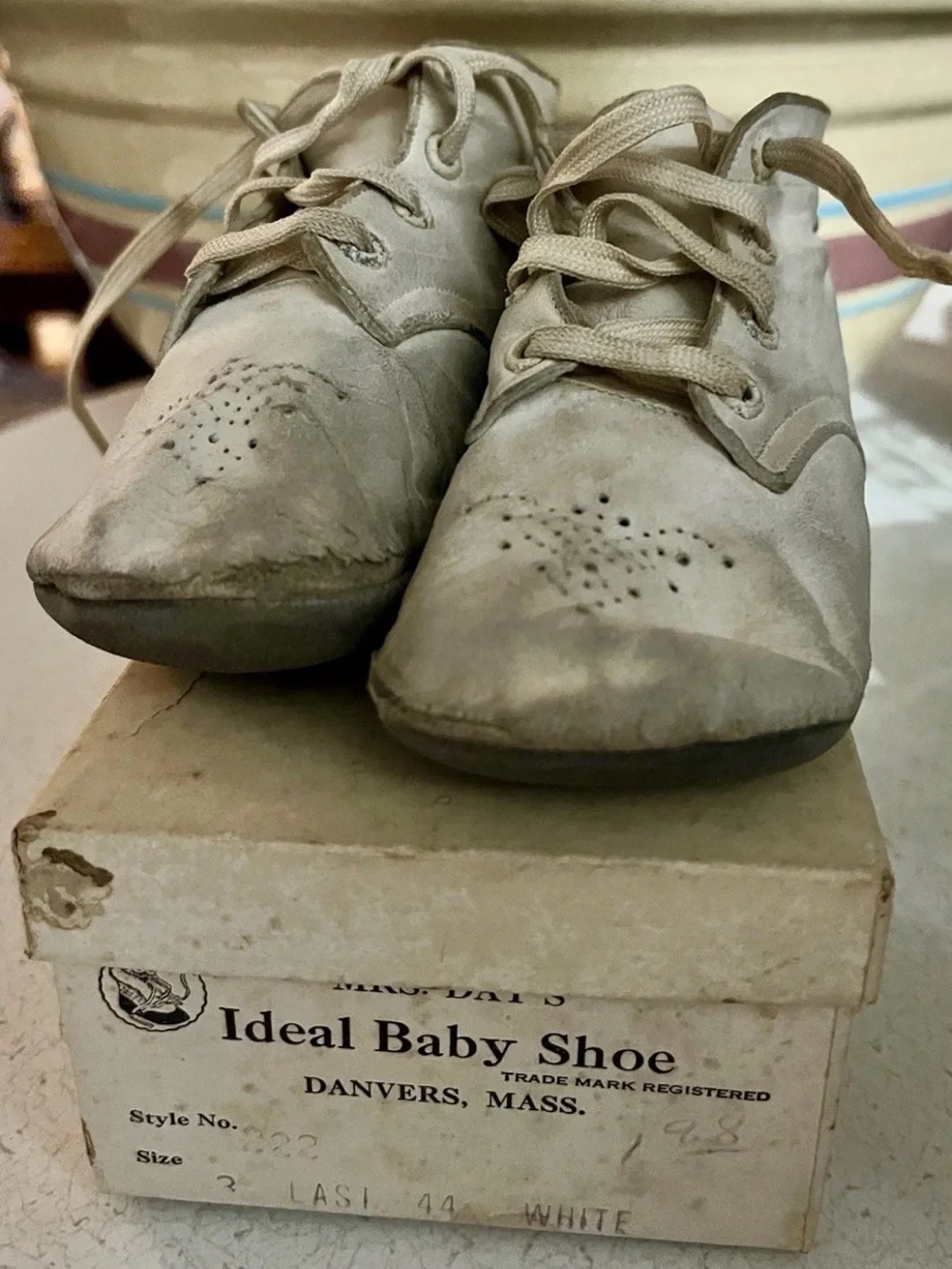 Vintage Mrs. Day’s Ideal Leather Baby Shoes Style 222 Size 3 Boxed 1950s